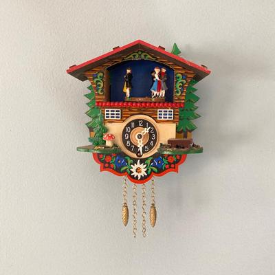 LOT 41: Vintage Small Wooden Chalet Wall Clock