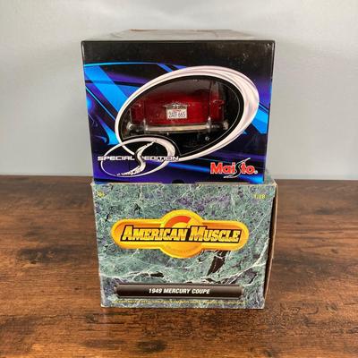 LOT 52: 1949 Maisto Diecast Ford Special Edition in Original Box and Diecast Ertl Collectibles / American Muscle 1949 Mercury Coupe in...