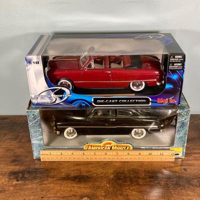 LOT 52: 1949 Maisto Diecast Ford Special Edition in Original Box and Diecast Ertl Collectibles / American Muscle 1949 Mercury Coupe in...