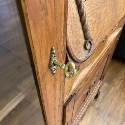 LOT 68: Vintage / Antique Oak Side by Side Cabinet with Mirror and Glass Door