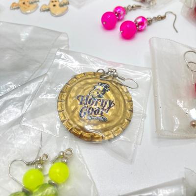 LOT 70: Dangle Style Earrings Collection - 18 Pairs