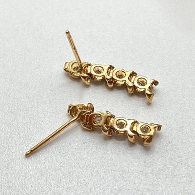 LOT 71: Gold and Clear Stone Dangle Earrings - 14KT, TW 1.00g