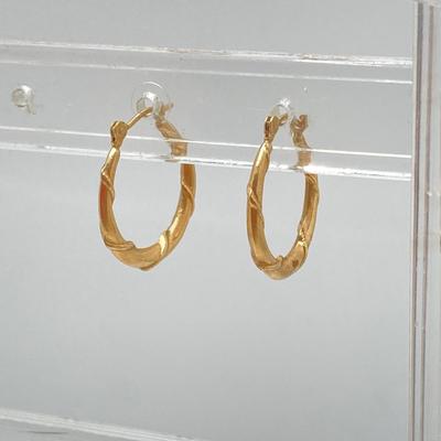 LOT 72: JCM Twisted Gold Hoop Style Earrings - 14KT, TW 0.80g