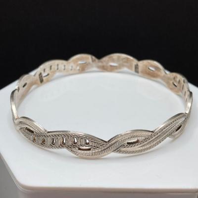 LOT 73: Sterling Silver Bracelets - TW 30.61g