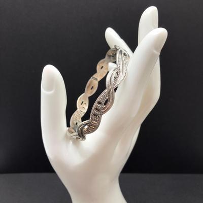 LOT 73: Sterling Silver Bracelets - TW 30.61g