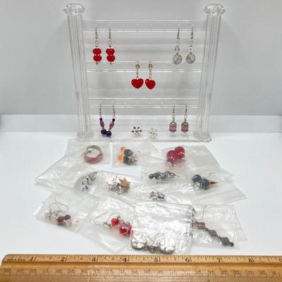 LOT 76: Eighteen Pairs of Earrings - Handcrafted, Dangle and More