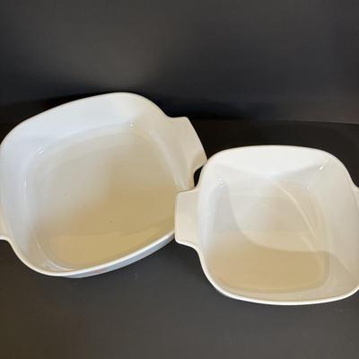 LOT 85: Vintage Corelle Blue Cornflower Soup/Cereal Bowls, Corning Ware Peach Floral Casserole Dishes, Oneida Flatware & More