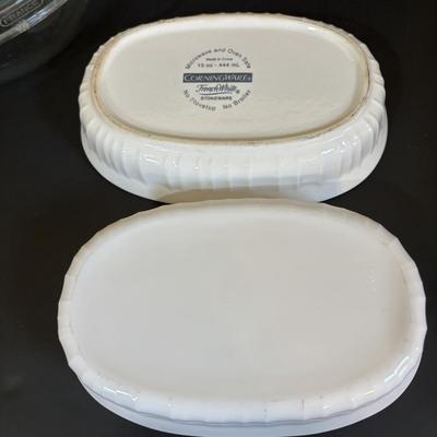 LOT 86: French Corning Ware & Pyrex Bakeware Collection