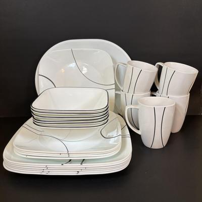 LOT 87: Corelle Square Simple Lines Dinnerware Set