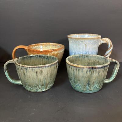 LOT 88: Glazed Stoneware Pottery Collection: Mugs Bowls Jar, Signed & Unsigned