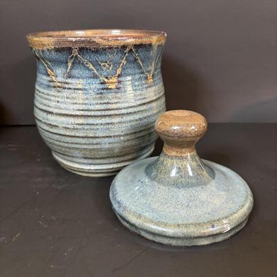 LOT 88: Glazed Stoneware Pottery Collection: Mugs Bowls Jar, Signed & Unsigned