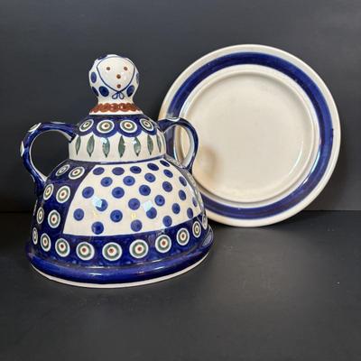 LOT 90: Vintage Polish Pottery Cheese Lady/Server, Vintage Sassafras Stoneware Chestnut Roaster along with a Mortar & Pestle