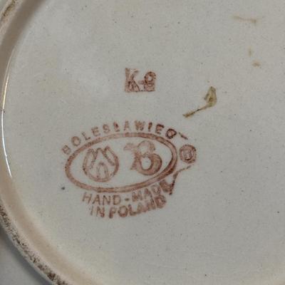 LOT 90: Vintage Polish Pottery Cheese Lady/Server, Vintage Sassafras Stoneware Chestnut Roaster along with a Mortar & Pestle