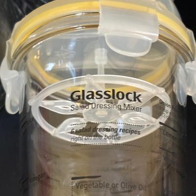 LOT 92: Salt & Pepper Shakers, Kuhn Rikon Spice Grinders, Temptations Grinder, Glasslock Salad Mixer, Kitchen Aid Hand Juicers,...