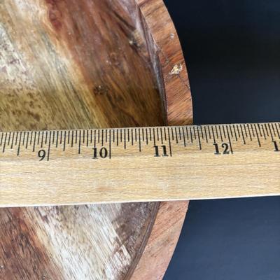 LOT 92: Salt & Pepper Shakers, Kuhn Rikon Spice Grinders, Temptations Grinder, Glasslock Salad Mixer, Kitchen Aid Hand Juicers,...