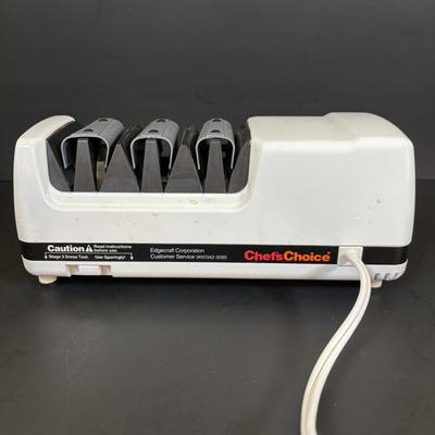 LOT 93: Chef's Choice Electric Knife Sharpener along with Assorted Kitchen Cutlery