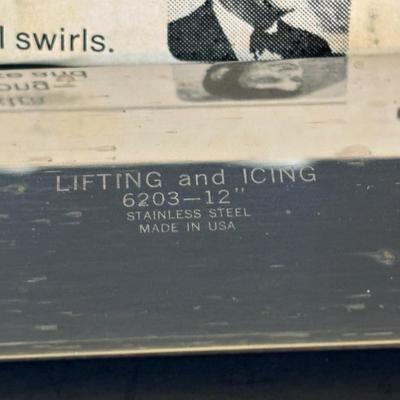 LOT 93: Chef's Choice Electric Knife Sharpener along with Assorted Kitchen Cutlery