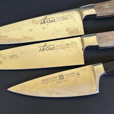 LOT 93: Chef's Choice Electric Knife Sharpener along with Assorted Kitchen Cutlery