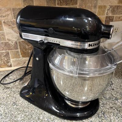LOT 102: Kitchen Aid Stand Mixer Model KSM150PSOB