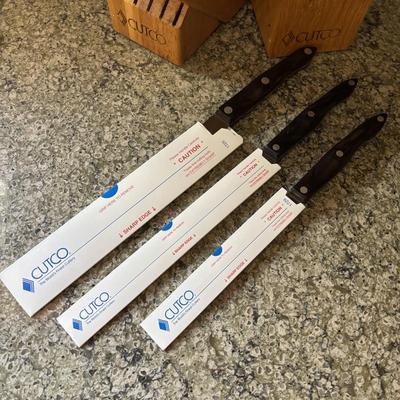 LOT 104: Cutco Knife Set w/Wooden Block & Cutco Utensil Holder