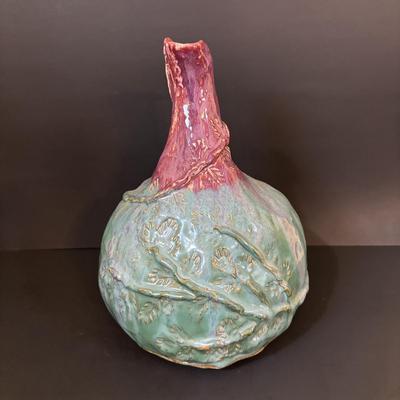 LOT 107: Fall Home Decor featuring a Handcrafted Glazed Pottery Vase/Vessel