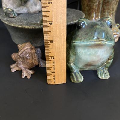LOT 108: Working Aquascape Lazy Frog on Lily Pad, Ceramic Frog, Frog Boot Planter/Vase