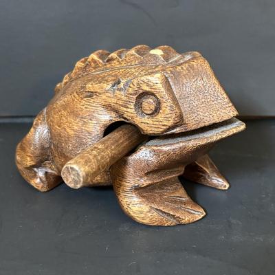 LOT 109: Amber Glass Frog Accent Lamp, Wooden Frog Guiro Percussion Instrument & Picture Frame
