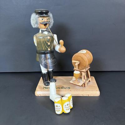 LOT 110: Collection of 3 Traditional German Incense Smokers, Log Cabin Incense Burner & Slatkin & Co. Holiday House Lumiary