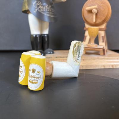 LOT 110: Collection of 3 Traditional German Incense Smokers, Log Cabin Incense Burner & Slatkin & Co. Holiday House Lumiary