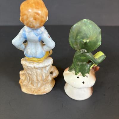 LOT 111: Vintage Pixie/Elf Figures
