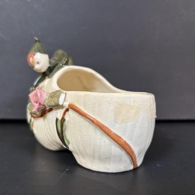 LOT 111: Vintage Pixie/Elf Figures