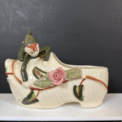 LOT 111: Vintage Pixie/Elf Figures