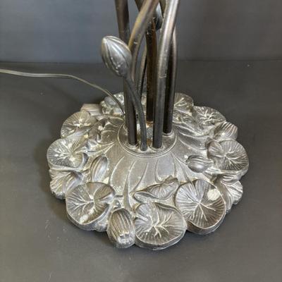 LOT 118: Pink Pond Lily Accent Lamp w/5 Lights