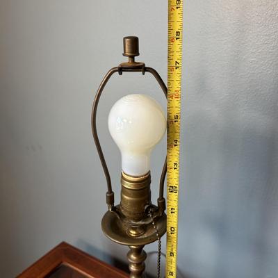 LOT 125: Display Side Table & Vintage Brass Lamp