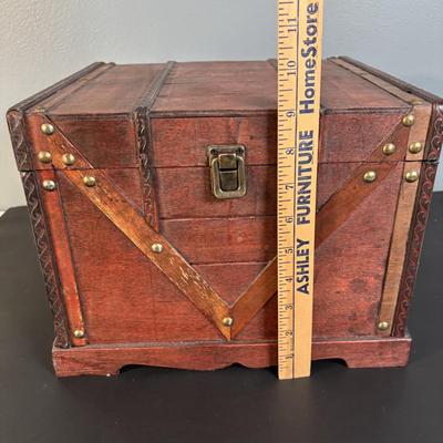 LOT 131: Seaside Collection of Light Houses, Oil Painting, Fish Platter & Wooden Chest