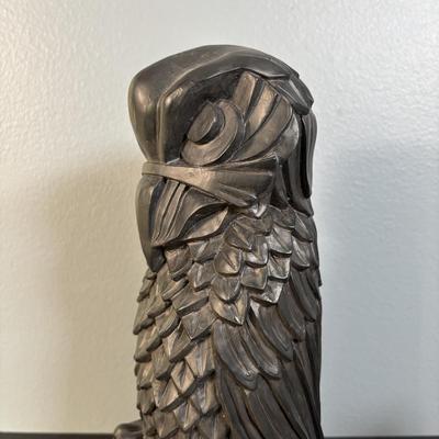 LOT 134: Country Landscape Etching, Vintage Native American Jar, Maltese Falcon Replica & Cristal Darqueas Eagle