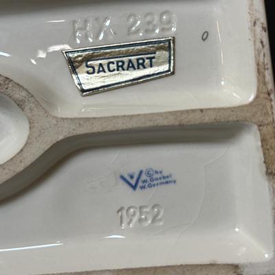 LOT 135: Vintage Goebel Flight Out of Egypt Nativity Figurine & Reglious Items