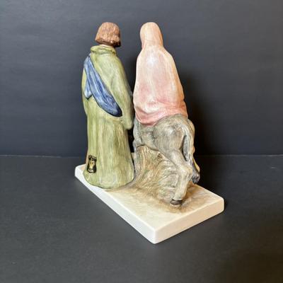 LOT 135: Vintage Goebel Flight Out of Egypt Nativity Figurine & Reglious Items