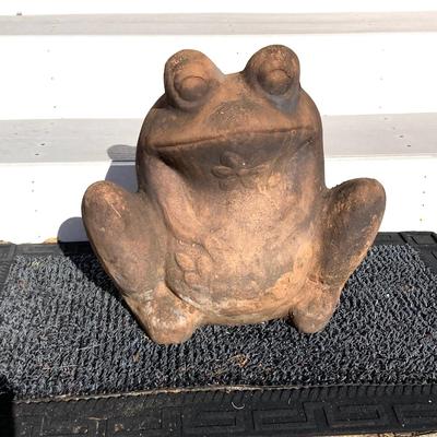 LOT 149: Terracotta Frog Planter