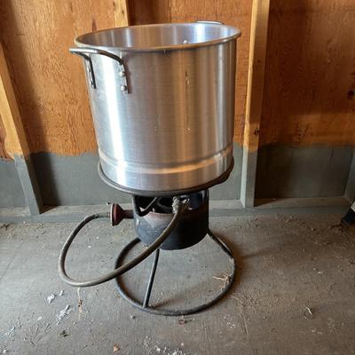 LOT 158: Outdoor Propane Turkey Fryer/Cooker