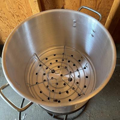 LOT 158: Outdoor Propane Turkey Fryer/Cooker