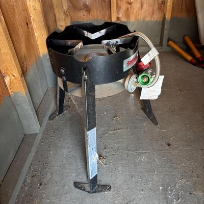 LOT 159: Bayou Classica Outdoor Cooker