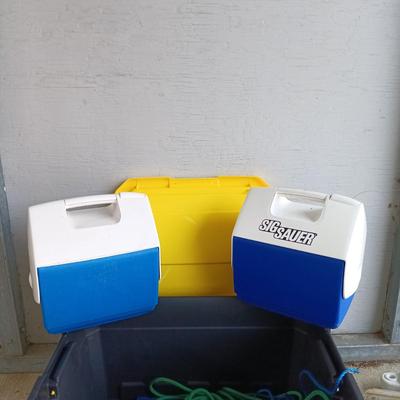 LOT 160: Attwood Cooler Mounting Kit, Attwood Boat Fenders, Playmate Coolers & More