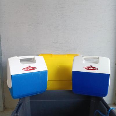 LOT 160: Attwood Cooler Mounting Kit, Attwood Boat Fenders, Playmate Coolers & More