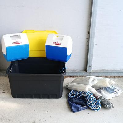 LOT 160: Attwood Cooler Mounting Kit, Attwood Boat Fenders, Playmate Coolers & More