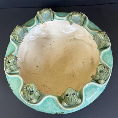 LOT 163: Vintage Ceramic Frog Planter