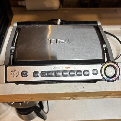 LOT 172: Basement Finds Kitchen Appliances: Crock Pot, All-Clad Roasting Pan, T-Fal Oti Grill, Cuisinart Coffee Pot, Excalibur Food...