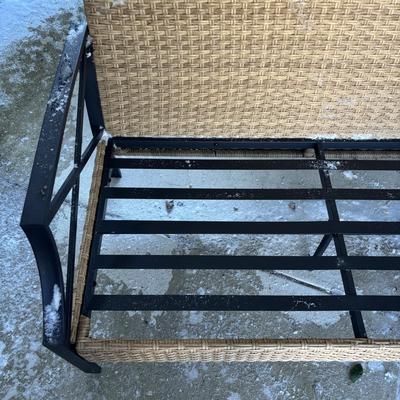 LOT 178: Outdoor Patio Furniture: Couch & Table