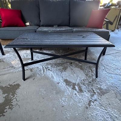 LOT 178: Outdoor Patio Furniture: Couch & Table