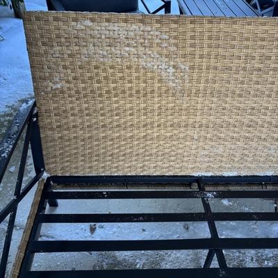 LOT 178: Outdoor Patio Furniture: Couch & Table